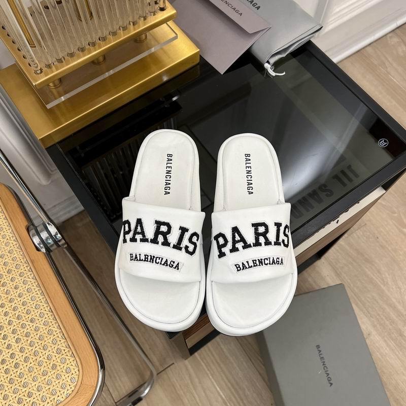 Balenciaga Women's Slippers 31